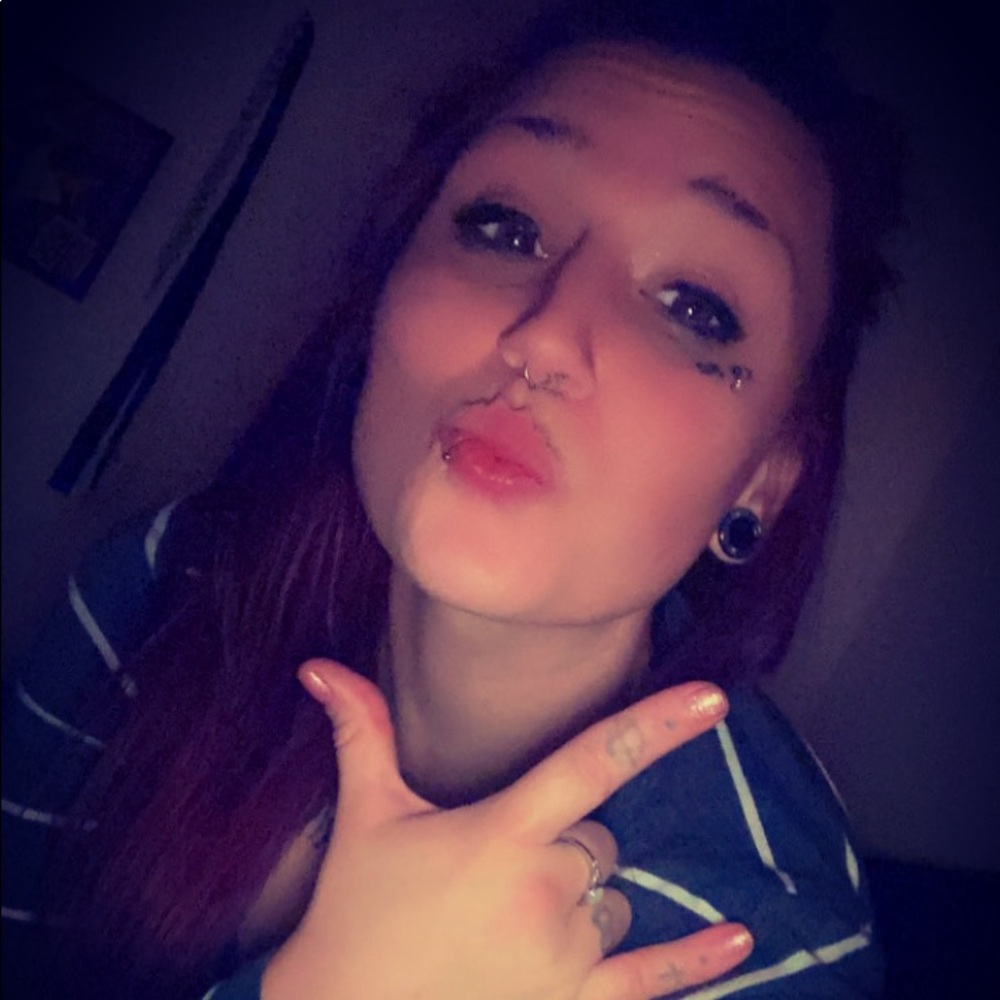 Meet your Posher, Natasha